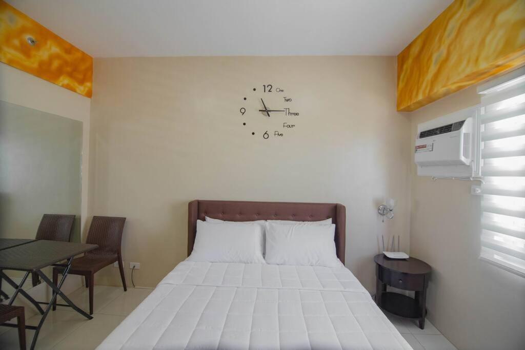 1822 Deluxe Twin - Migas Haven At Sunvida Tower Apartment Cebu Exterior photo